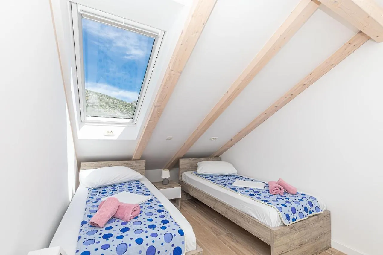 Panoramic View And Sea Apartment Trogir