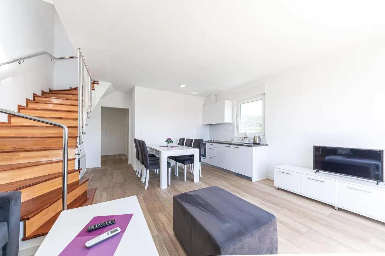 Panoramic View And Sea Apartment Trogir Croatia